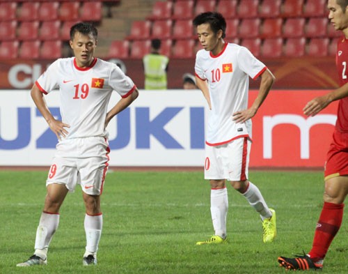 Thời gian qua, tuyển Việt Nam không có thành tích nổi bật nào ngoài thất bại thê thảm ở AFF Cup 2012 với 2 trận thua và 1 trận hòa ở vòng bảng. Nhưng tuyển Việt Nam vẫn được cộng thêm 34 điểm nâng tổng số điểm lên 251 đã giúp tuyển Việt Nam tăng 7 bậc để đứng ở vị trí 131 thế giới.